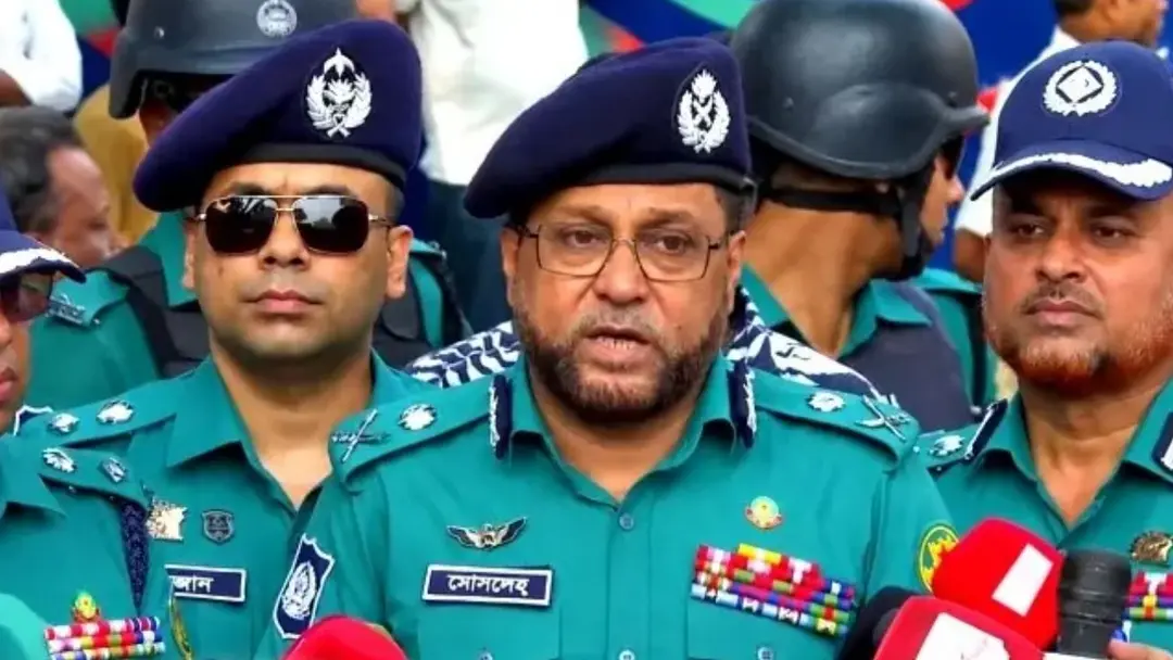 তিন মাসে গুলিস্তান-ফুলবাড়িয়া টার্মিনাল চুনকুটিয়ায় : ডিএমপি কমিশনার